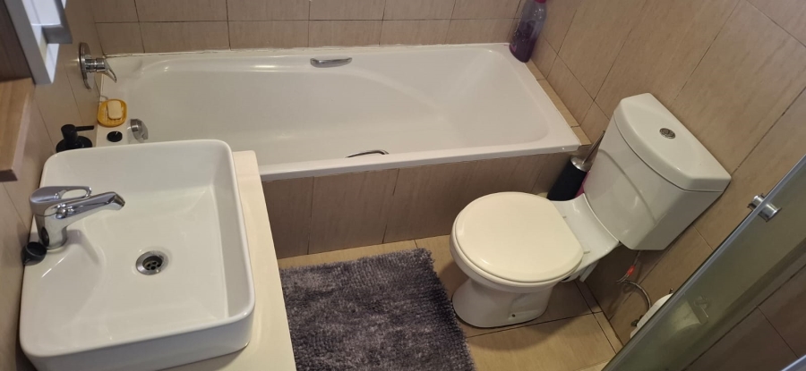 To Let 2 Bedroom Property for Rent in Andeon AH Gauteng