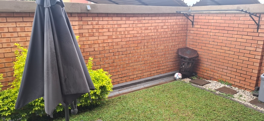 To Let 2 Bedroom Property for Rent in Andeon AH Gauteng