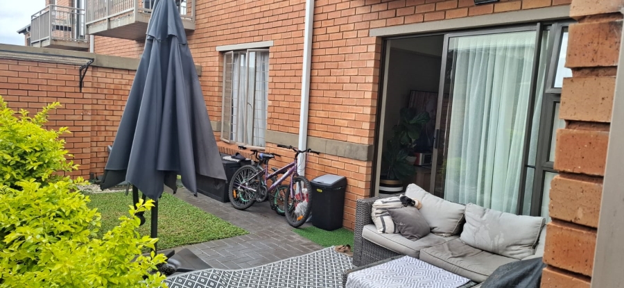 To Let 2 Bedroom Property for Rent in Andeon AH Gauteng