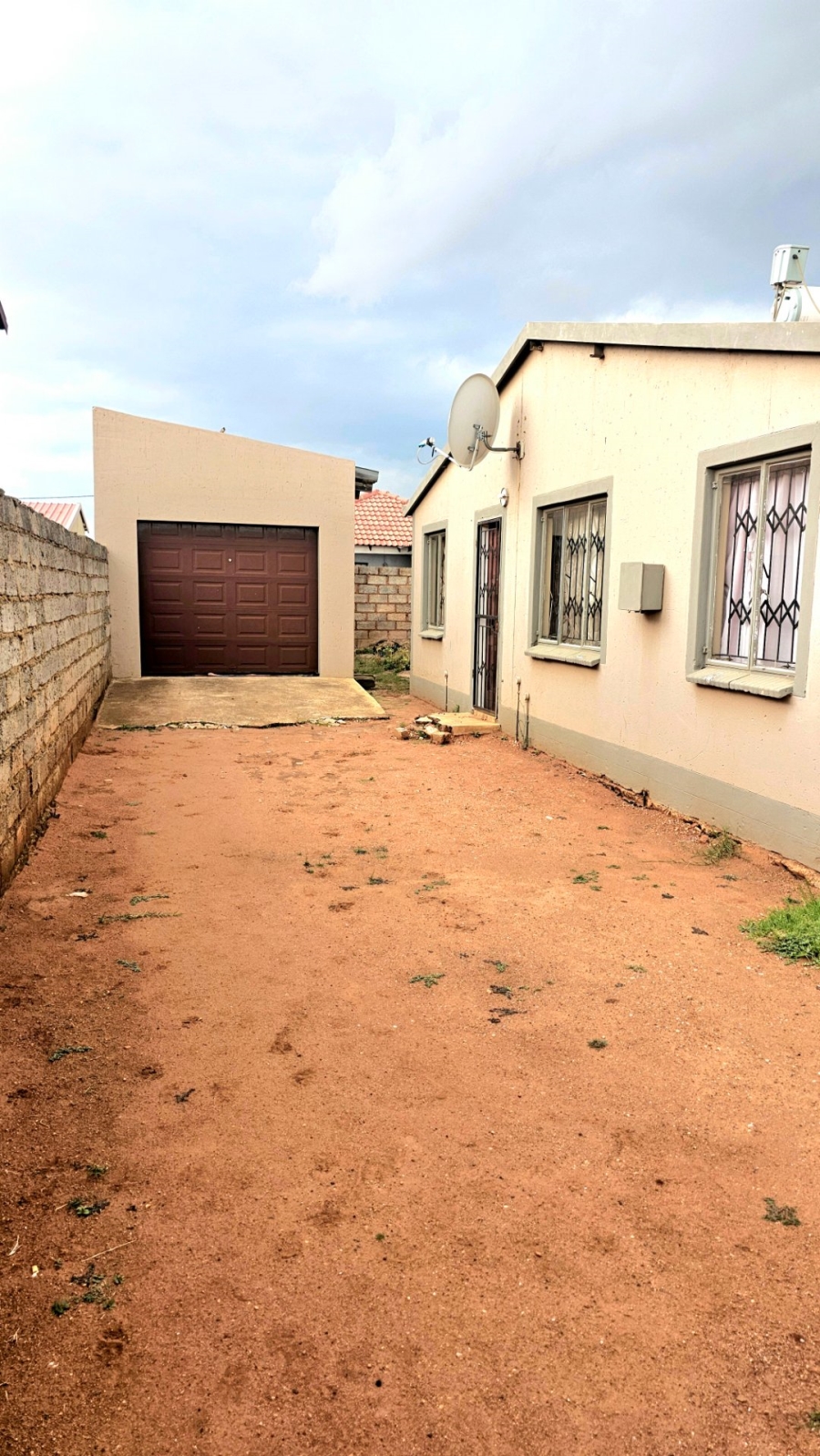 3 Bedroom Property for Sale in Protea Glen Gauteng