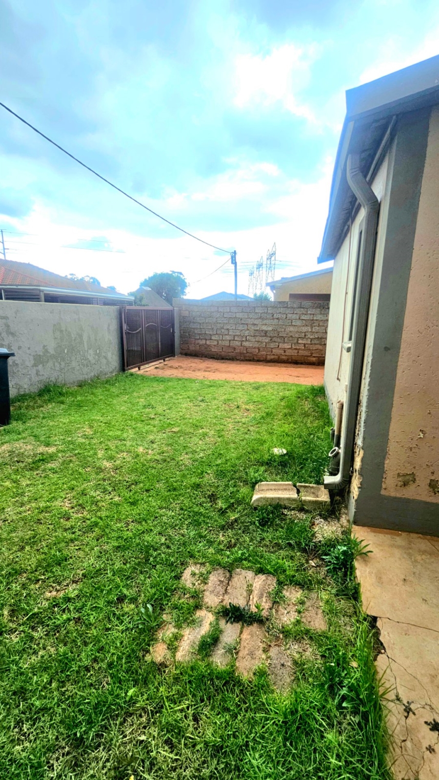 3 Bedroom Property for Sale in Protea Glen Gauteng