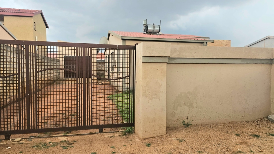 3 Bedroom Property for Sale in Protea Glen Gauteng
