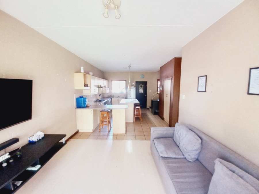 3 Bedroom Property for Sale in Greenstone Hill Gauteng