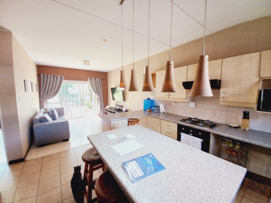 3 Bedroom Property for Sale in Greenstone Hill Gauteng