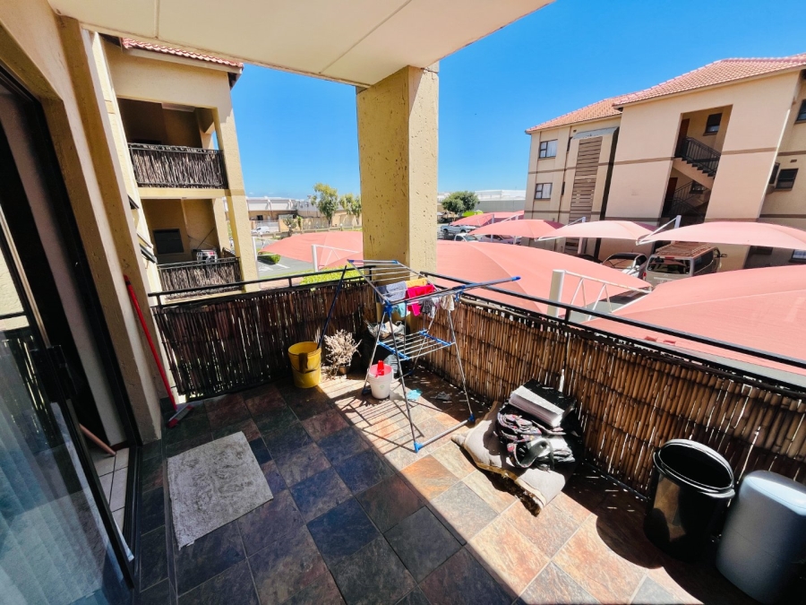 2 Bedroom Property for Sale in Lonehill Gauteng