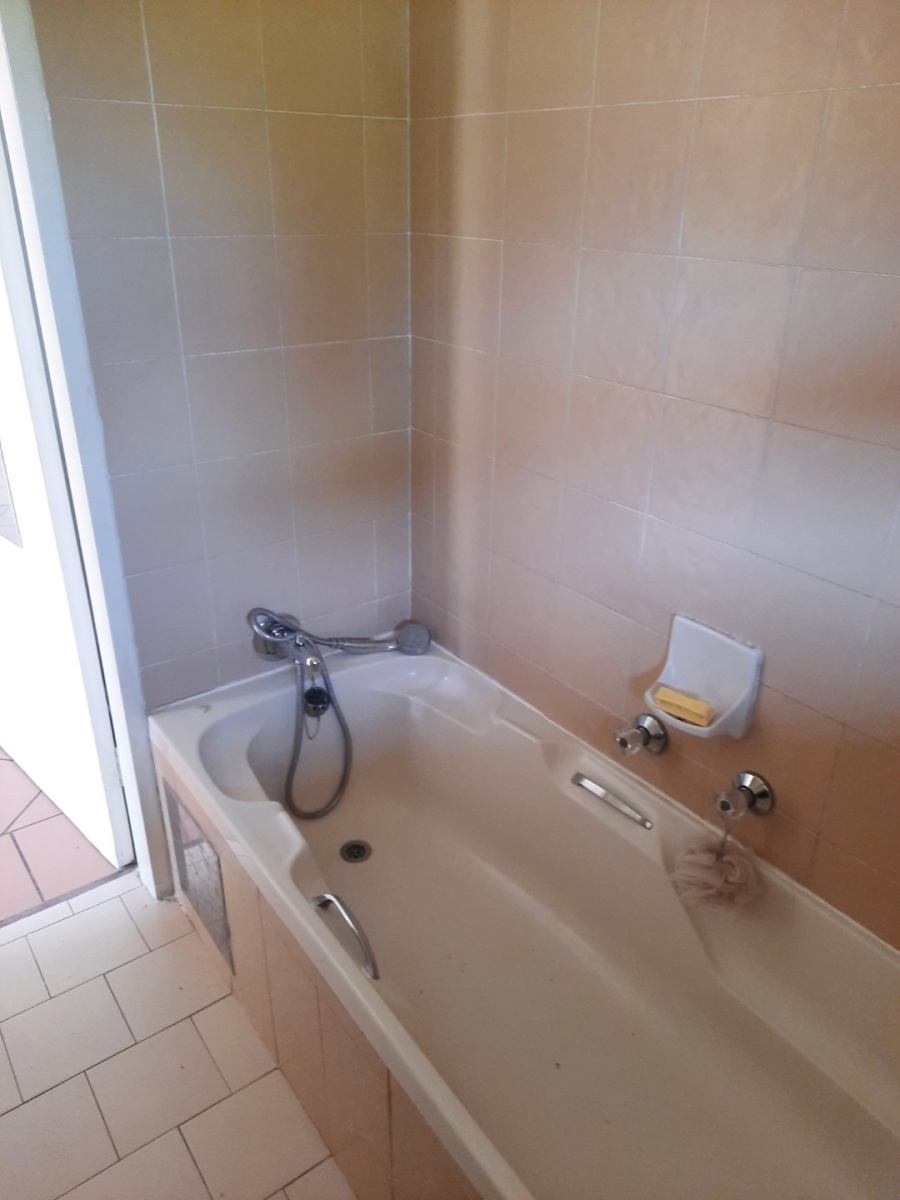 1 Bedroom Property for Sale in North Riding AH Gauteng