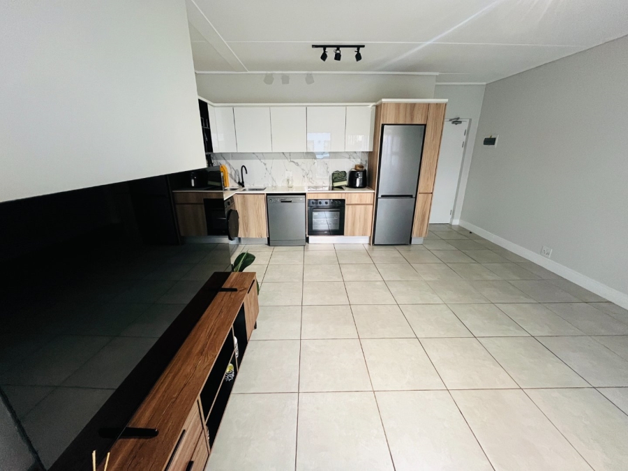 To Let 1 Bedroom Property for Rent in Waterfall Gauteng