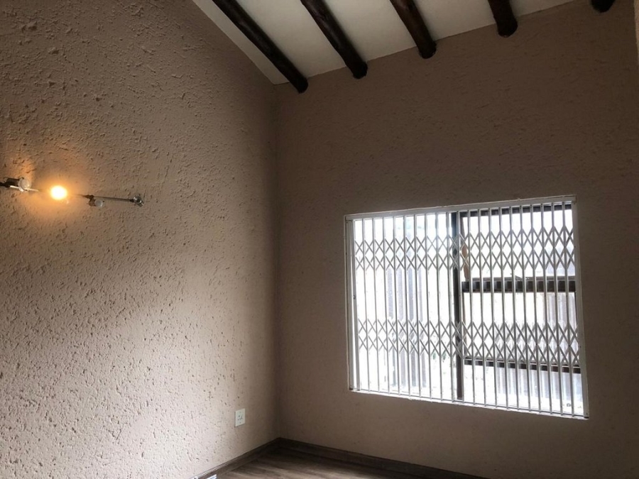 2 Bedroom Property for Sale in Eden Glen Gauteng