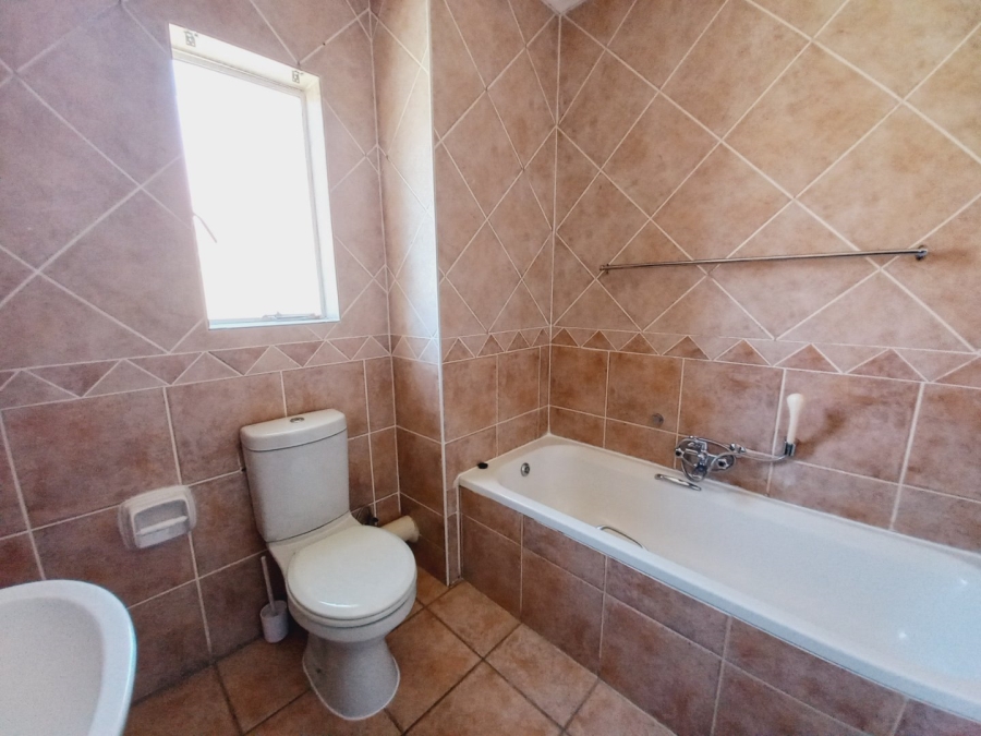 2 Bedroom Property for Sale in Eden Glen Gauteng