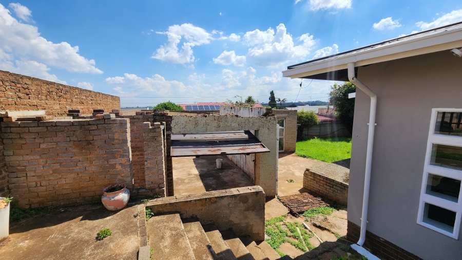 3 Bedroom Property for Sale in Bosmont Gauteng