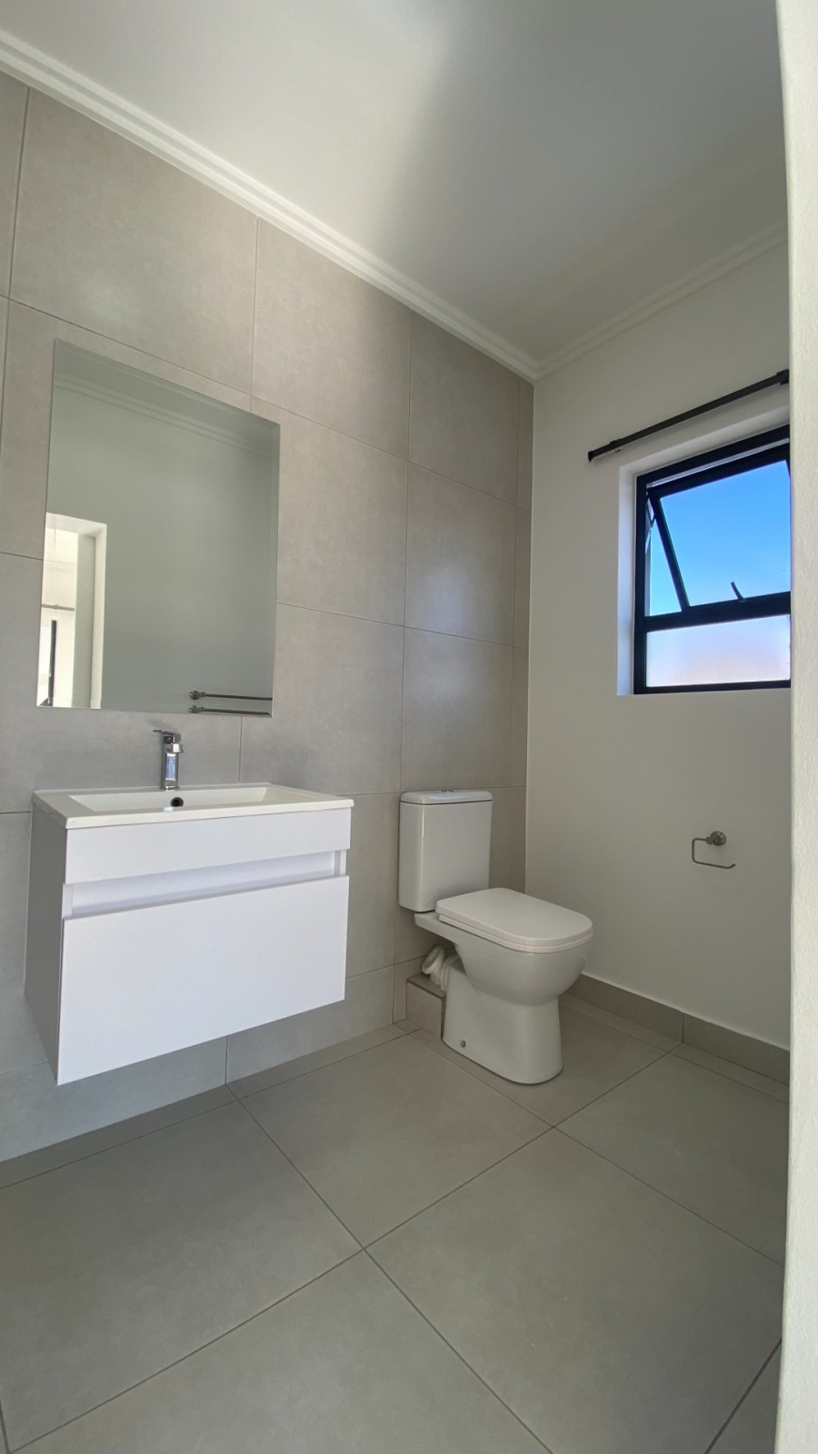 To Let 3 Bedroom Property for Rent in Fourways Gauteng