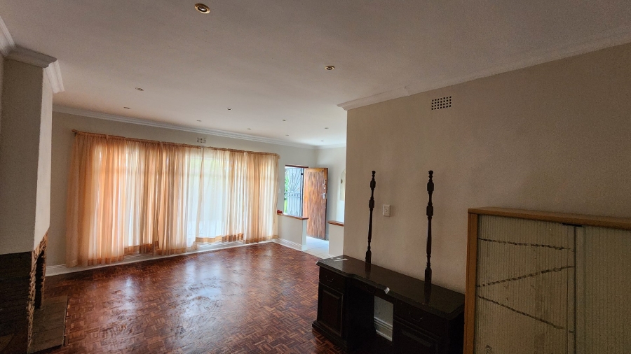 7 Bedroom Property for Sale in Bosmont Gauteng