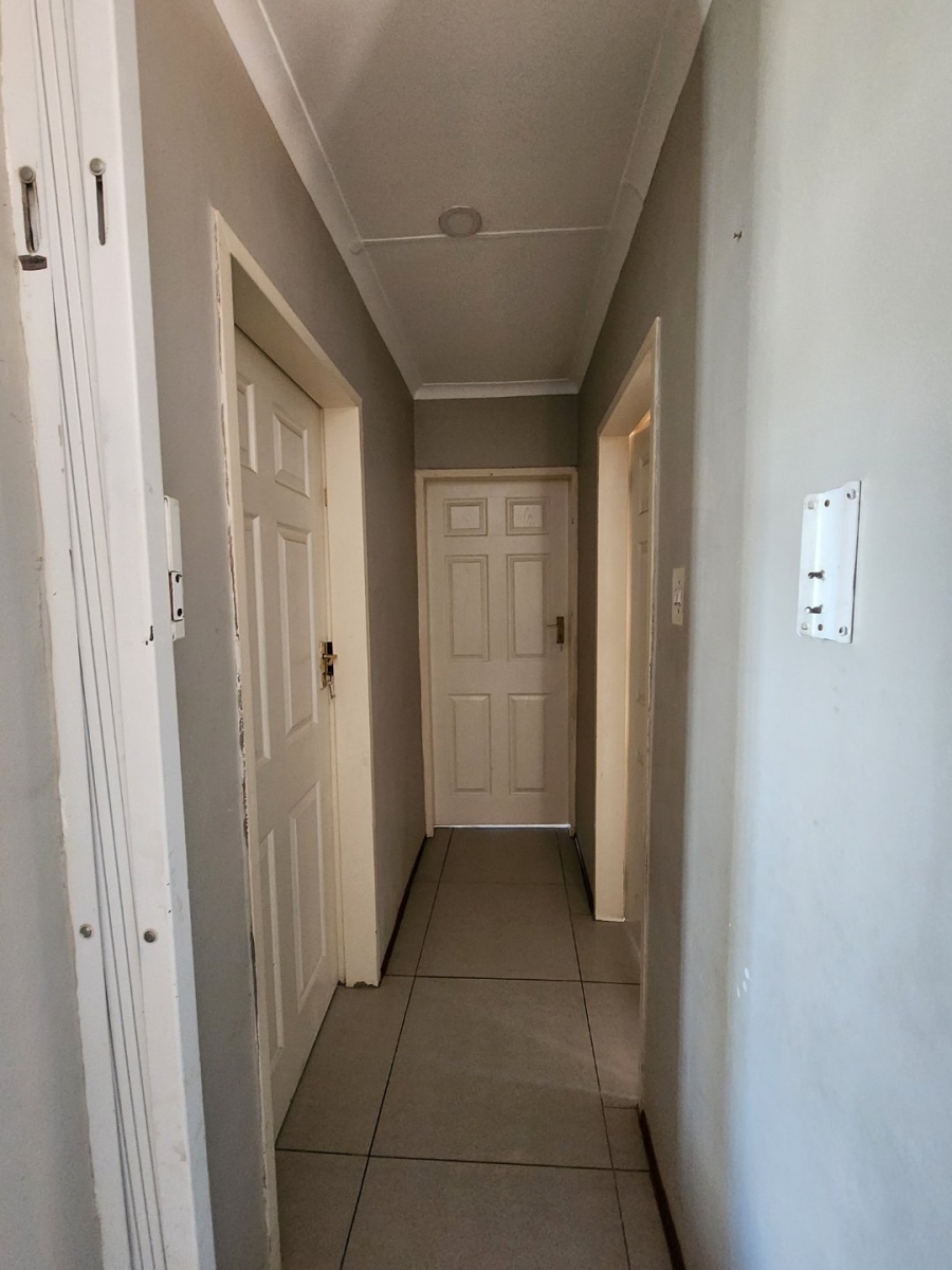 2 Bedroom Property for Sale in Halfway Gardens Gauteng