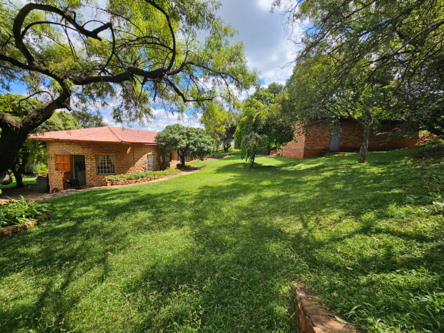 Commercial Property for Sale in Kameeldrift West Gauteng