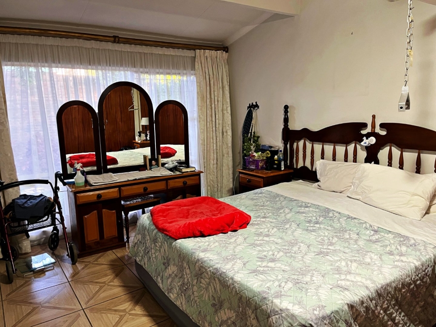 4 Bedroom Property for Sale in Wierda Park Gauteng