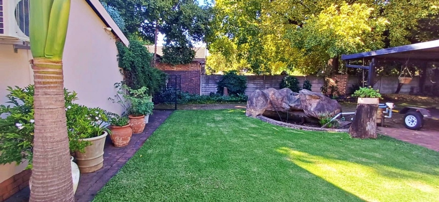 4 Bedroom Property for Sale in Wierda Park Gauteng