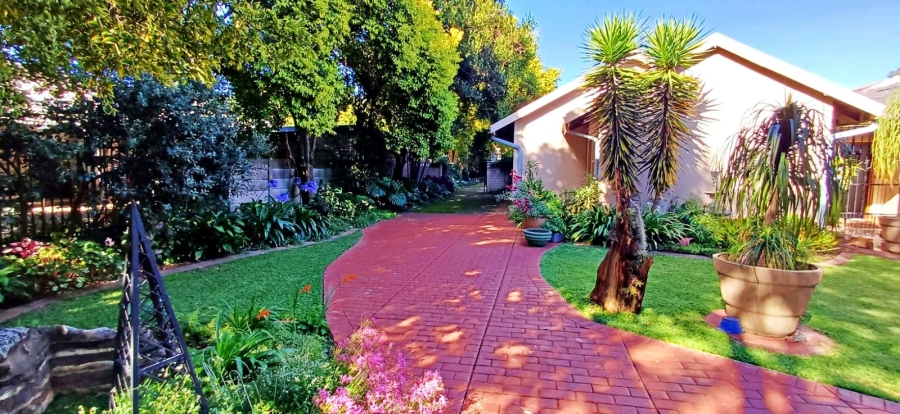 4 Bedroom Property for Sale in Wierda Park Gauteng