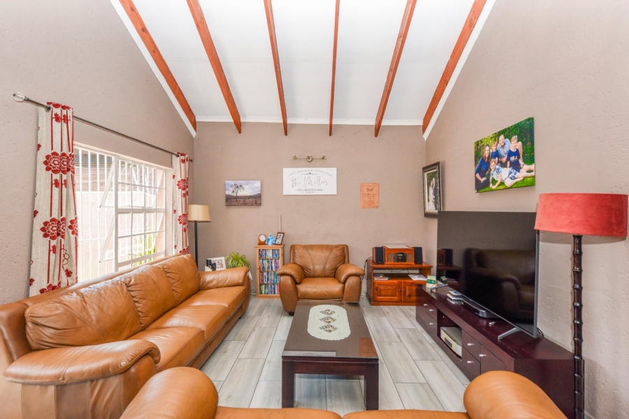 3 Bedroom Property for Sale in Douglasdale Gauteng