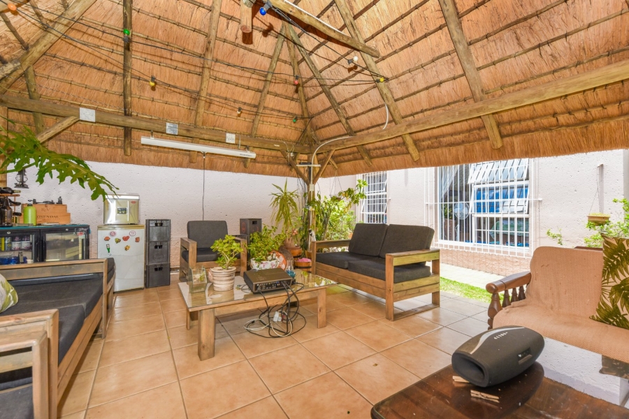 3 Bedroom Property for Sale in Douglasdale Gauteng