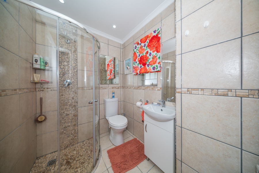 1 Bedroom Property for Sale in Eden Glen Gauteng