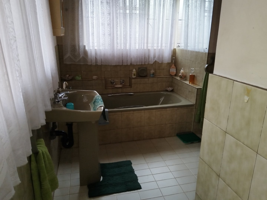 3 Bedroom Property for Sale in Gezina Gauteng