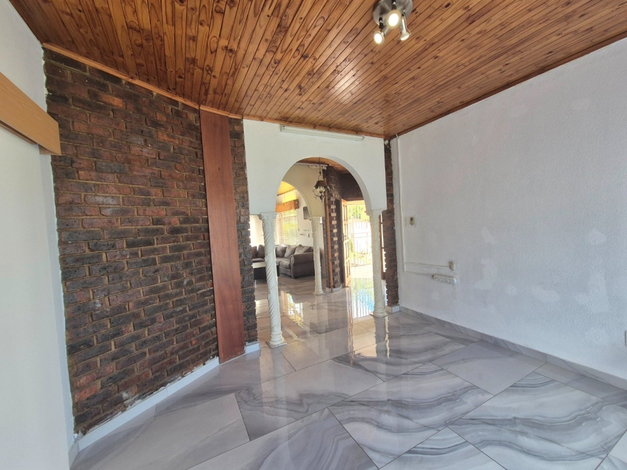 4 Bedroom Property for Sale in Vanderbijlpark SE 2 Gauteng
