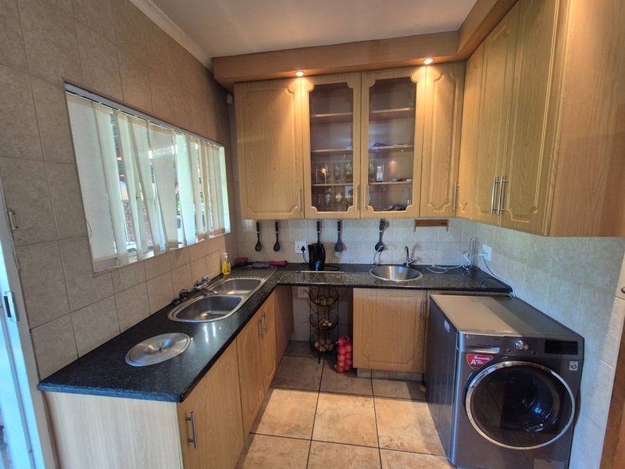 4 Bedroom Property for Sale in Vanderbijlpark SE 2 Gauteng