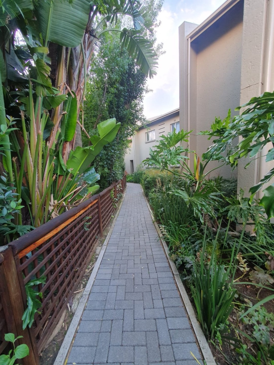 2 Bedroom Property for Sale in Eden Glen Gauteng