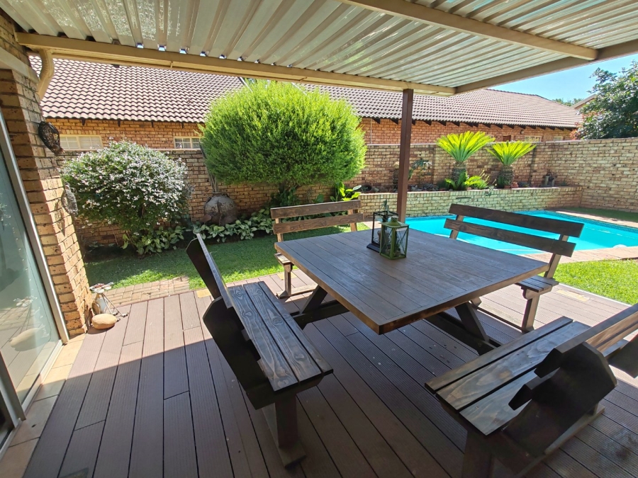 3 Bedroom Property for Sale in Annlin Gauteng