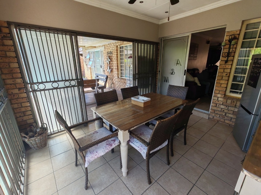 3 Bedroom Property for Sale in Annlin Gauteng