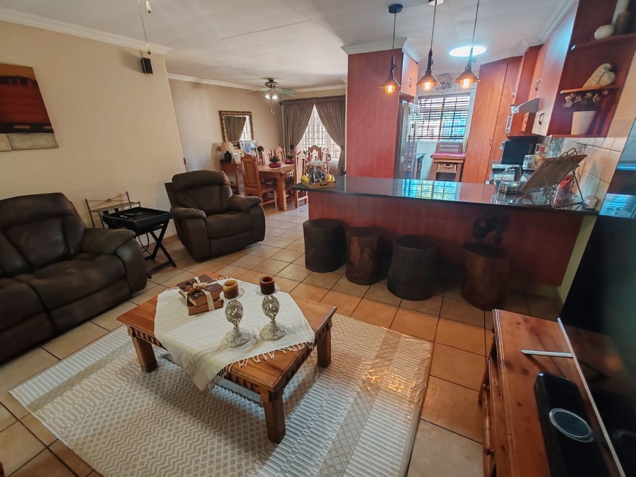 3 Bedroom Property for Sale in Annlin Gauteng