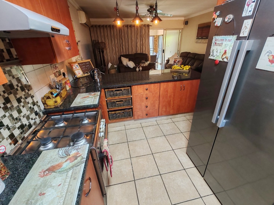 3 Bedroom Property for Sale in Annlin Gauteng