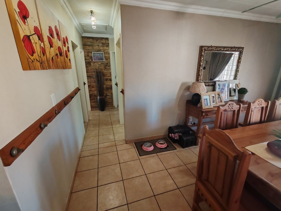 3 Bedroom Property for Sale in Annlin Gauteng