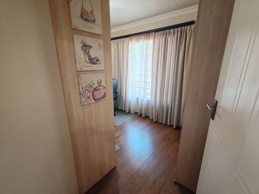 3 Bedroom Property for Sale in Annlin Gauteng