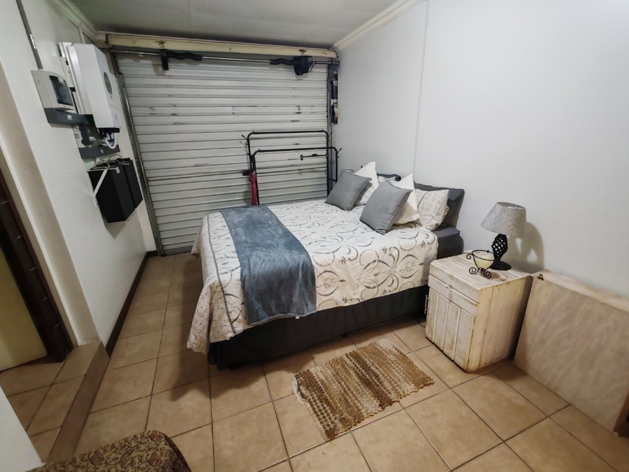 3 Bedroom Property for Sale in Annlin Gauteng