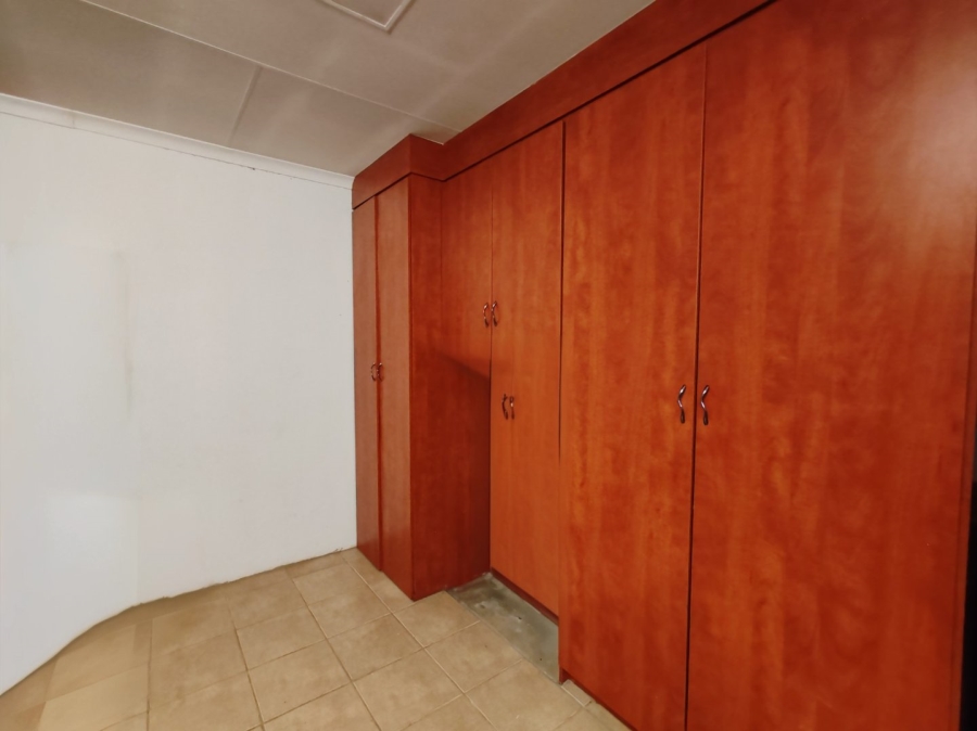 3 Bedroom Property for Sale in Annlin Gauteng