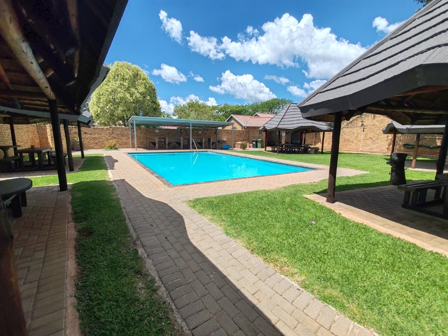 3 Bedroom Property for Sale in Annlin Gauteng