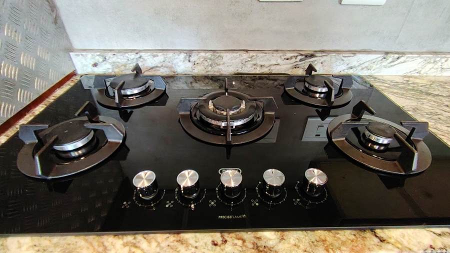 Commercial Property for Sale in Boltonwold Gauteng