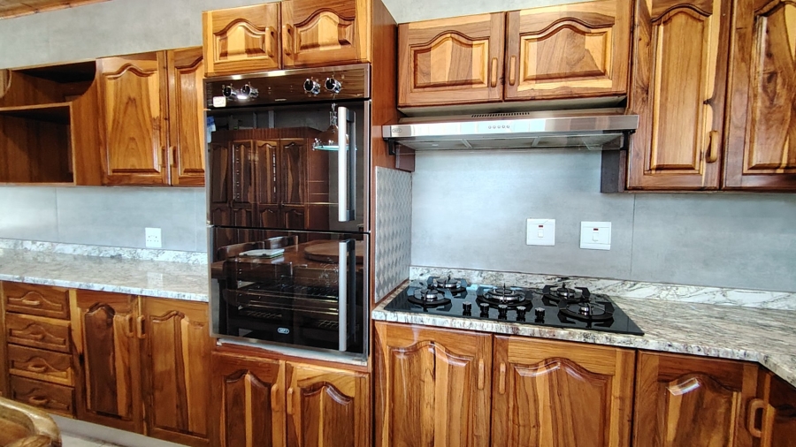 Commercial Property for Sale in Boltonwold Gauteng