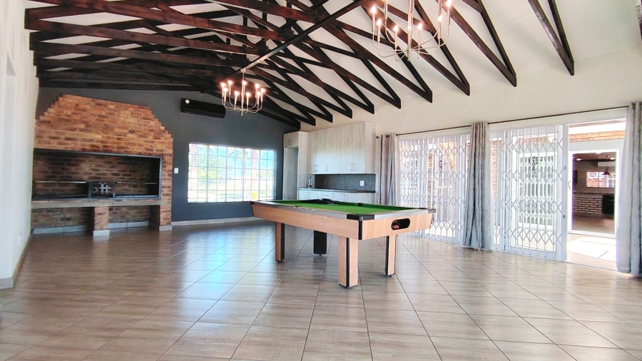 Commercial Property for Sale in Boltonwold Gauteng