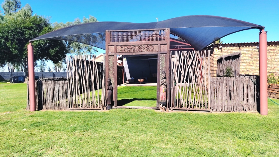 Commercial Property for Sale in Boltonwold Gauteng