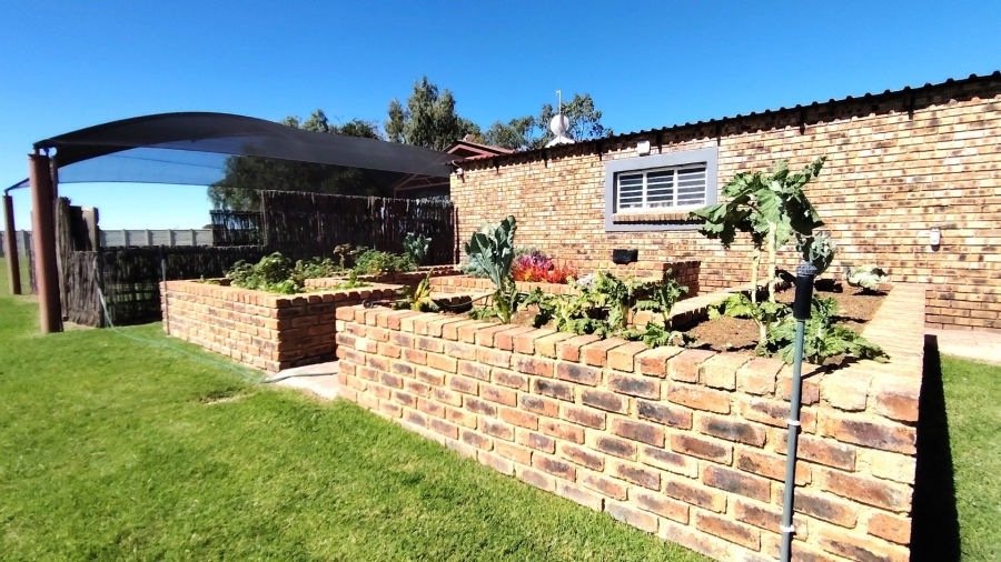 Commercial Property for Sale in Boltonwold Gauteng