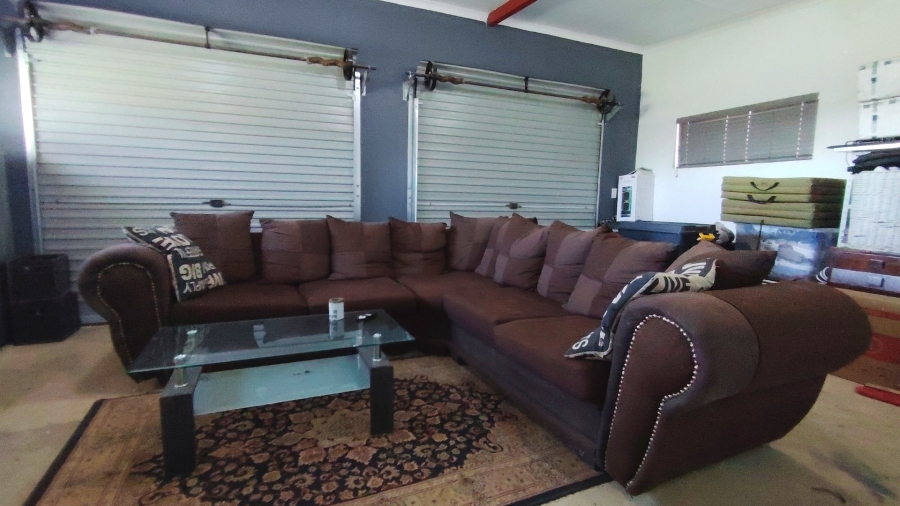 Commercial Property for Sale in Boltonwold Gauteng