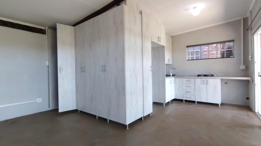 Commercial Property for Sale in Boltonwold Gauteng