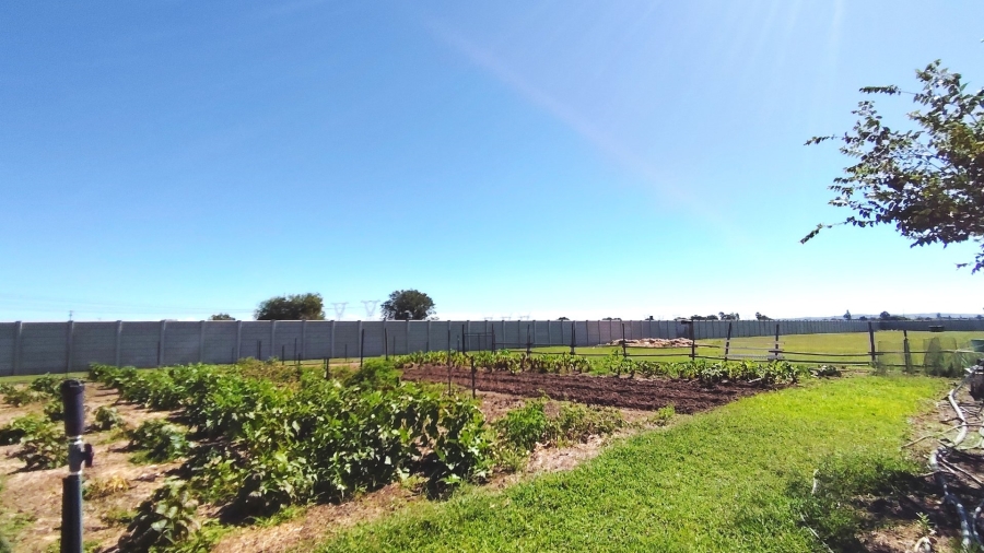 Commercial Property for Sale in Boltonwold Gauteng