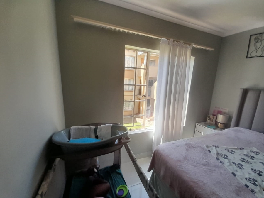 2 Bedroom Property for Sale in Meredale Gauteng