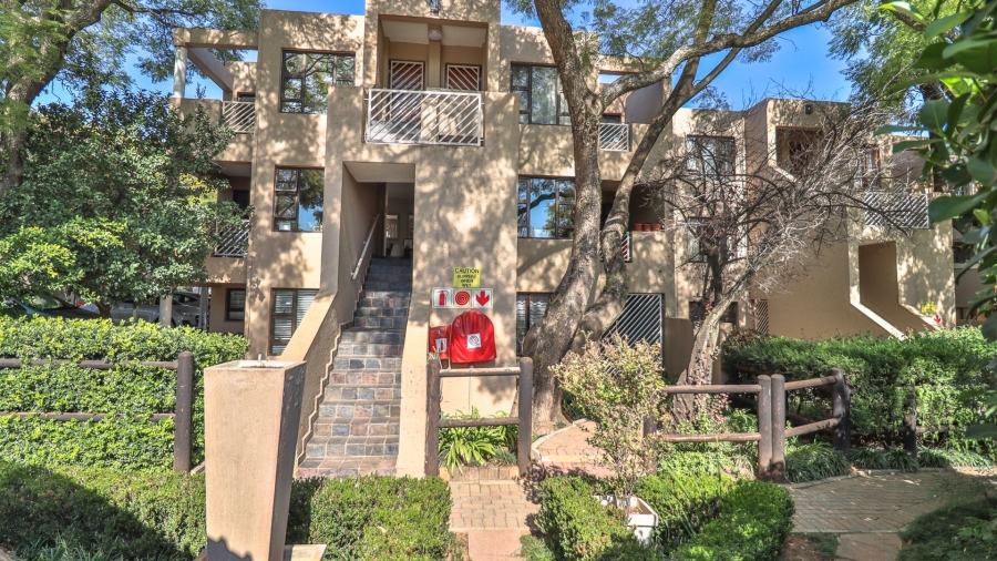 To Let 1 Bedroom Property for Rent in Parktown North Gauteng