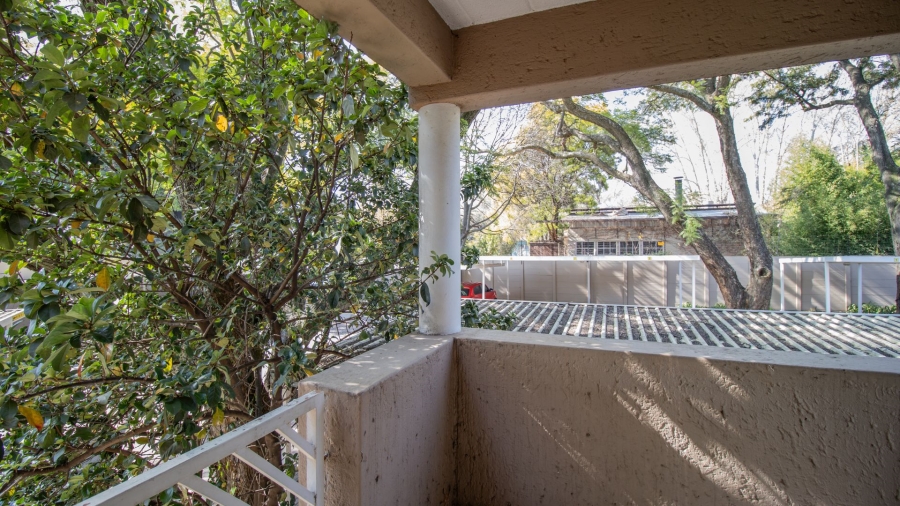 To Let 1 Bedroom Property for Rent in Parktown North Gauteng