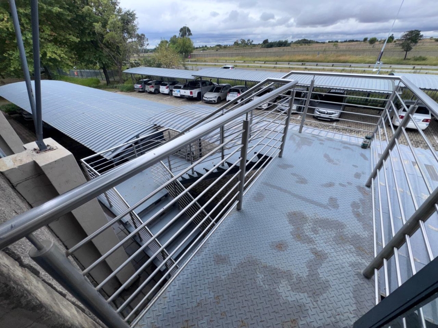 To Let commercial Property for Rent in Randjespark Gauteng