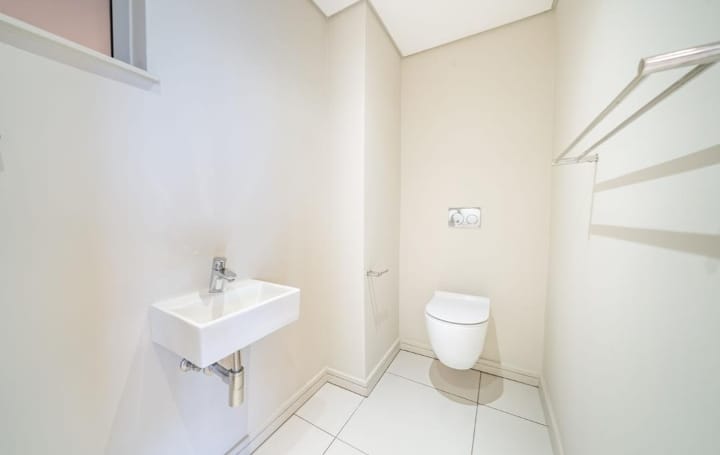 To Let 2 Bedroom Property for Rent in Rosebank Gauteng